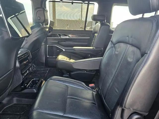 2022 Jeep Wagoneer Series III 4x4