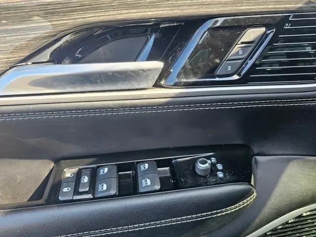 2022 Jeep Wagoneer Series III 4x4