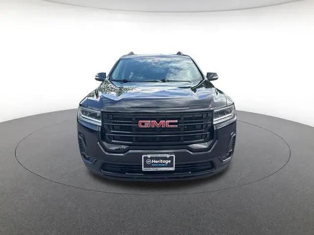 2023 GMC Acadia AWD SLT
