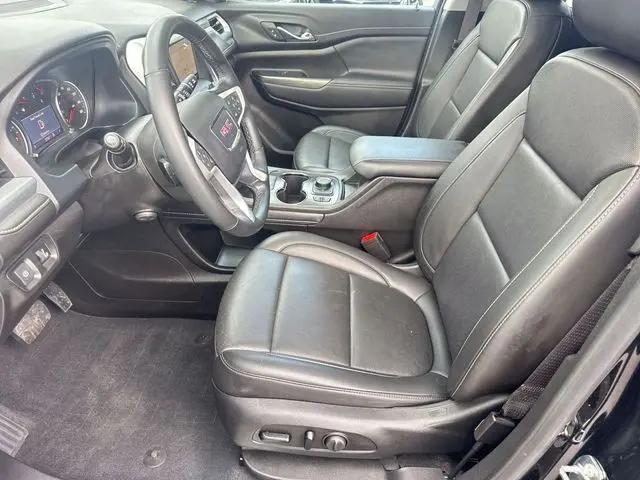 2023 GMC Acadia AWD SLT