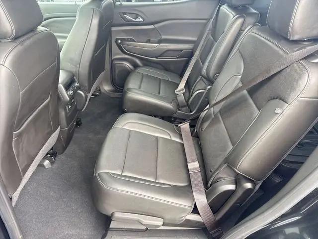 2023 GMC Acadia AWD SLT