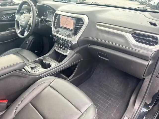 2023 GMC Acadia AWD SLT