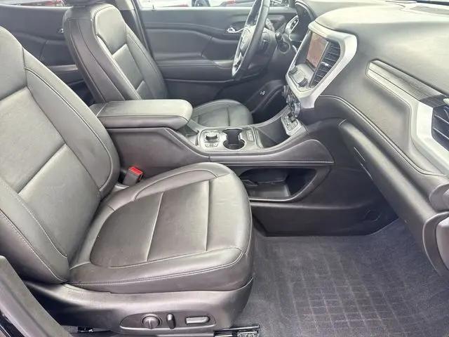 2023 GMC Acadia AWD SLT