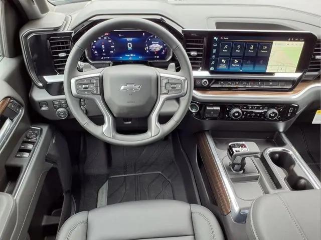2026 Chevrolet Silverado 1500 4WD Crew Cab Short Bed RST