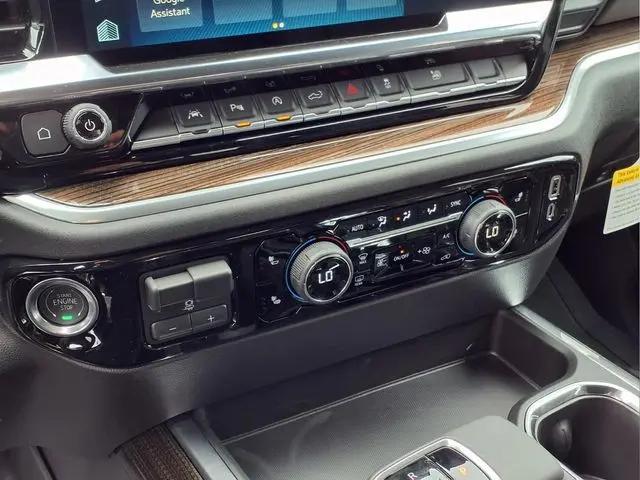 2026 Chevrolet Silverado 1500 4WD Crew Cab Short Bed RST
