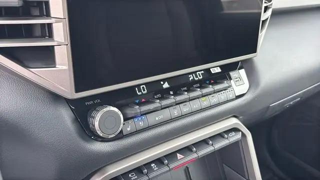 2026 Toyota Tundra Limited CrewMax 6.5' Bed