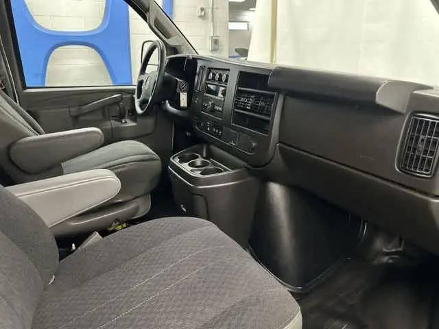 2024 GMC Savana Cargo RWD 2500 Regular Wheelbase Work Van