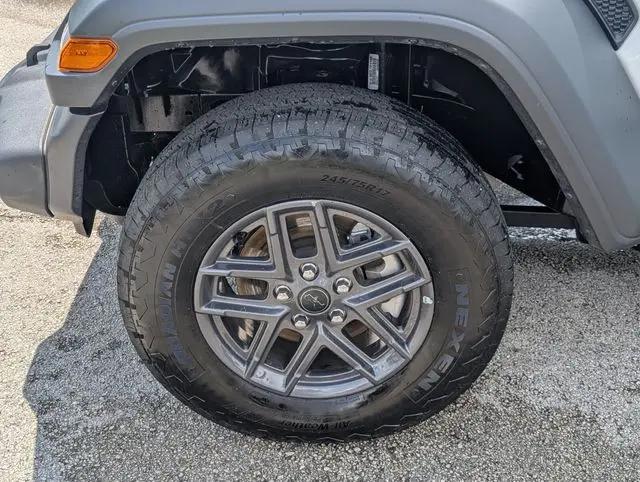 2025 Jeep Wrangler 4-Door Summit 4x4