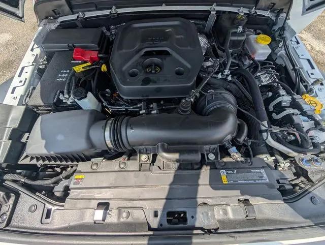 2025 Jeep Wrangler 4-Door Summit 4x4