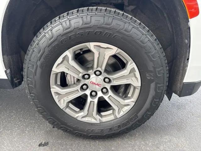 2022 GMC Yukon 4WD SLE