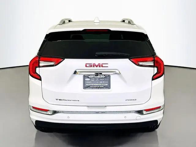 2024 GMC Terrain AWD Denali