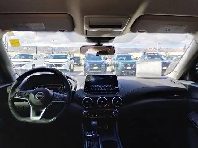 2024 Nissan Sentra SV Xtronic CVT