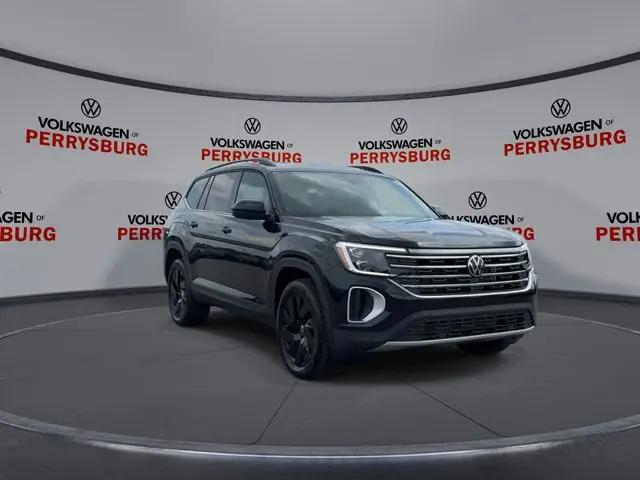 2026 Volkswagen Atlas SE with Technology
