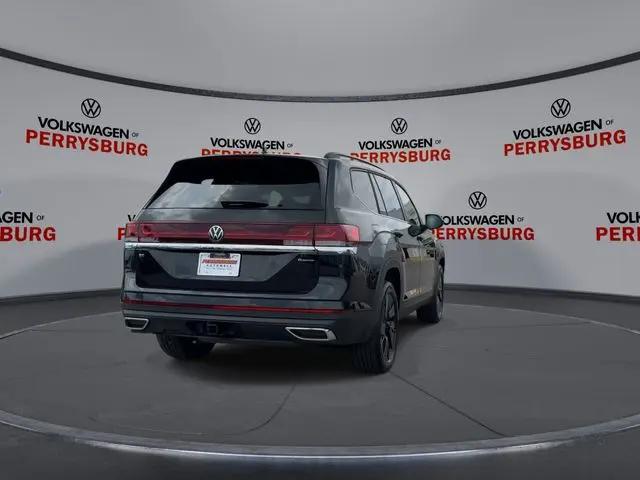 2026 Volkswagen Atlas SE with Technology