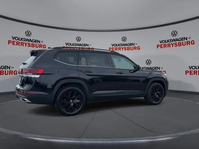 2026 Volkswagen Atlas SE with Technology