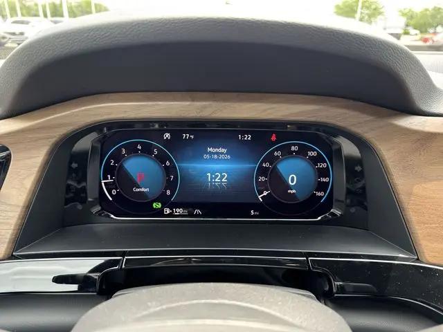 2026 Volkswagen Atlas SE with Technology