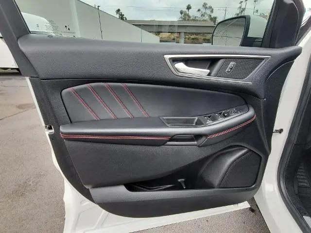 2022 Ford Edge ST-Line