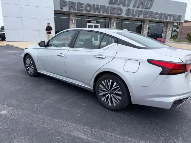 2024 Nissan Altima SV FWD