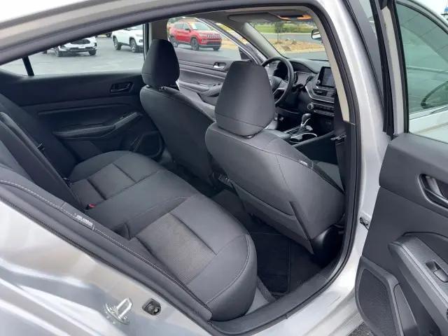 2024 Nissan Altima SV FWD
