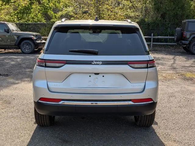 2026 Jeep Grand Cherokee Altitude 4x4