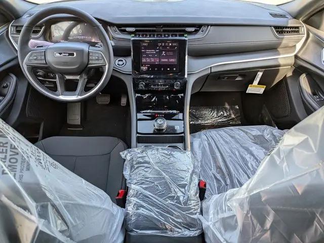 2026 Jeep Grand Cherokee Altitude 4x4
