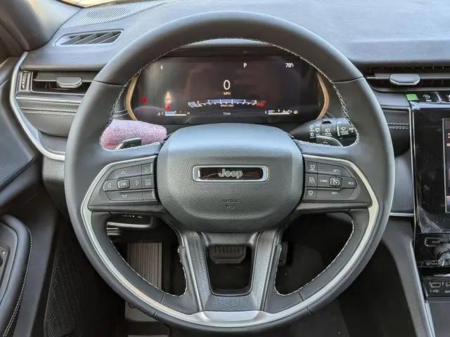 2026 Jeep Grand Cherokee Altitude 4x4