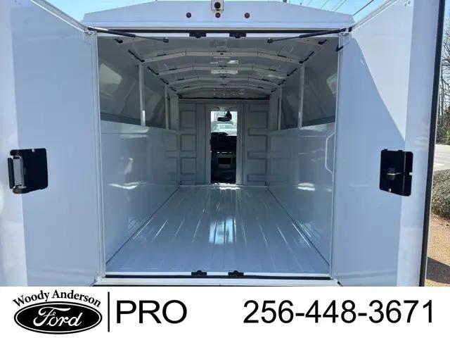 2026 Ford E-350 Cutaway E-Series Cutaway
