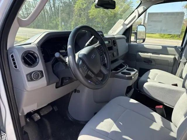 2026 Ford E-350 Cutaway E-Series Cutaway