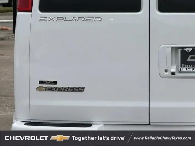 2026 Chevrolet Express Cargo Van 2500 Extended Wheelbase, WT, RWD