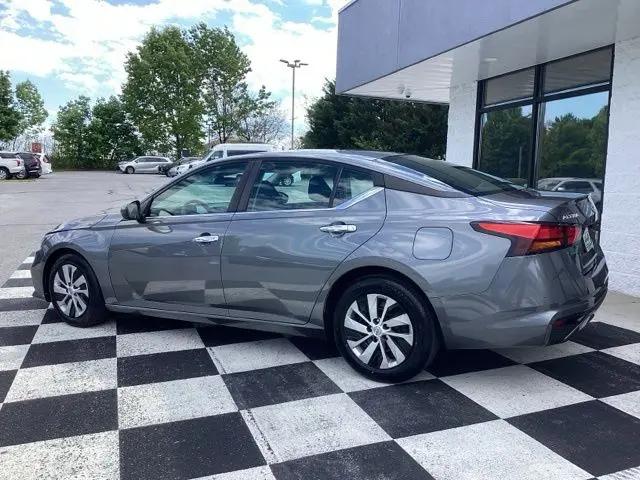 2022 Nissan Altima S FWD