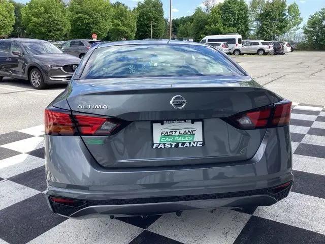 2022 Nissan Altima S FWD