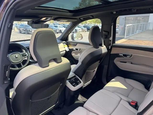 2025 Volvo XC90 B5 Plus 7-Seater