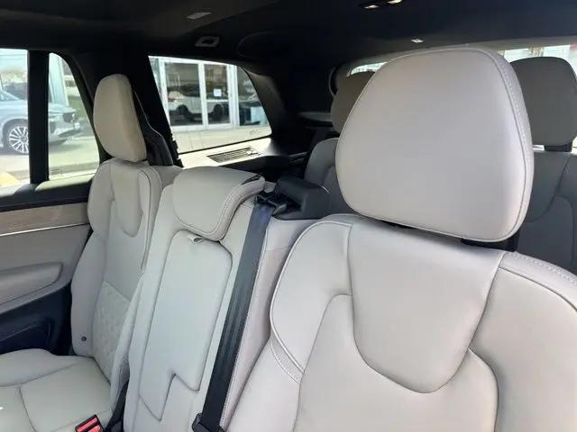 2025 Volvo XC90 B5 Plus 7-Seater