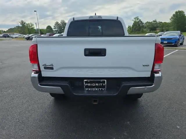 2017 Toyota Tacoma SR5 V6