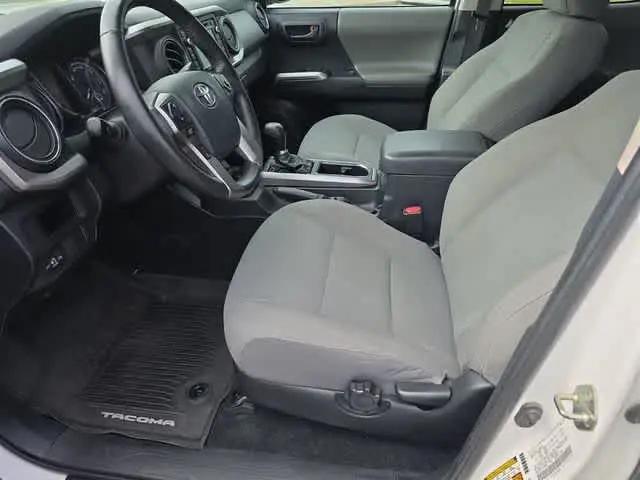 2017 Toyota Tacoma SR5 V6