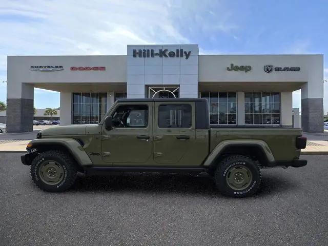 2026 Jeep Gladiator Sport