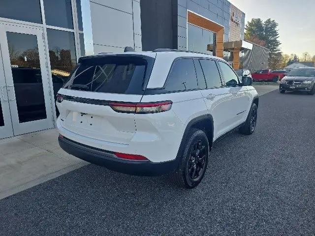 2026 Jeep Grand Cherokee Altitude 4x4