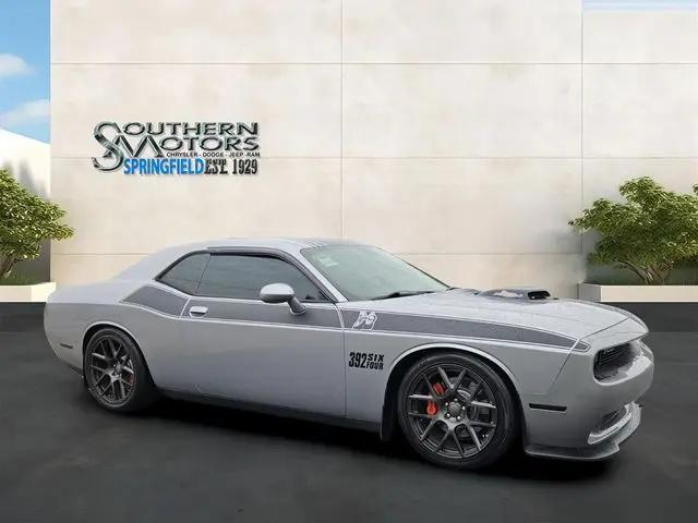 2016 Dodge Challenger 392 Hemi Scat Pack Shaker
