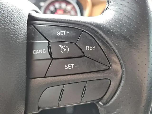 2016 Dodge Challenger 392 Hemi Scat Pack Shaker