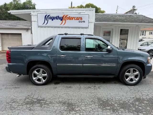 2012 Chevrolet Avalanche LTZ