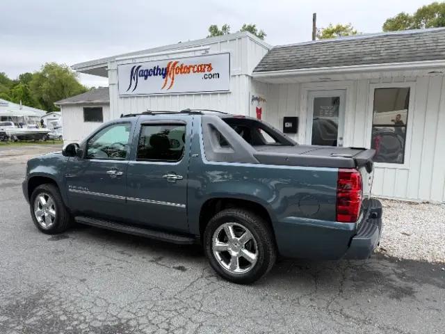2012 Chevrolet Avalanche LTZ