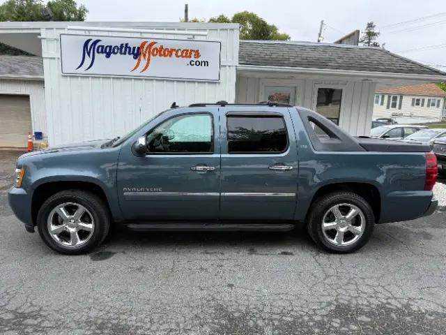 2012 Chevrolet Avalanche LTZ