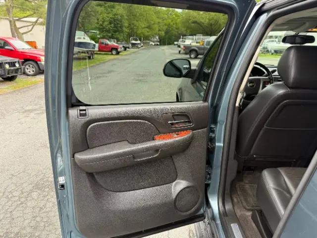 2012 Chevrolet Avalanche LTZ