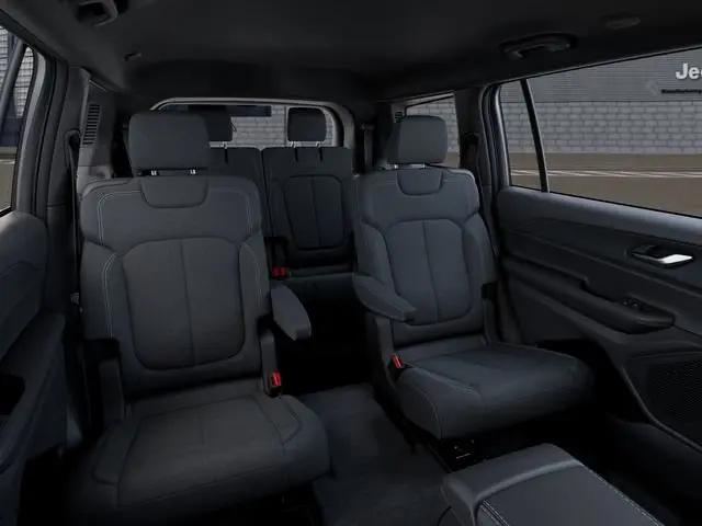 2026 Jeep Grand Cherokee L Altitude 4x4