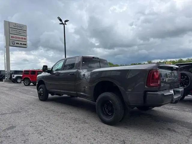 2026 Ram 3500 Big Horn Crew Cab 4x4 8' Box
