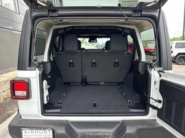 2026 Jeep Wrangler 4-Door Sport RHD 4x4