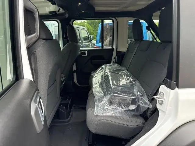 2026 Jeep Wrangler 4-Door Sport RHD 4x4