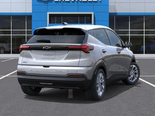 2027 Chevrolet Bolt LT FWD