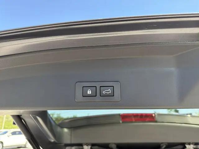 2024 Subaru Ascent Premium 8-Passenger