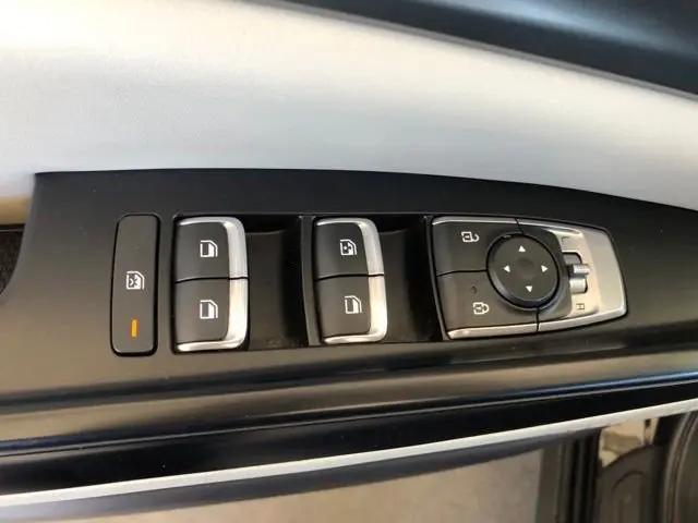 2024 Kia Carnival MPV LX Seat Package